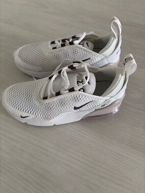 Nike Air 270 size 1